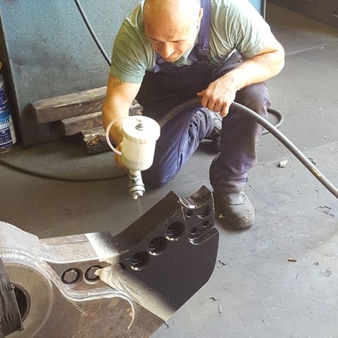 Blade seat repair, step 5 of 6